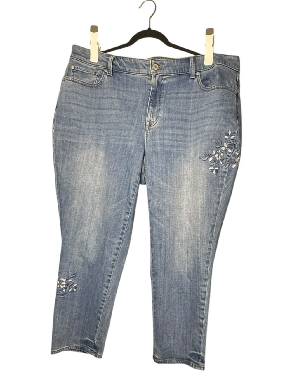 Talbots Flawless Embroidered Curvy Medium Blue Wash Girlfriend Jeans 16W - Picture 2 of 11
